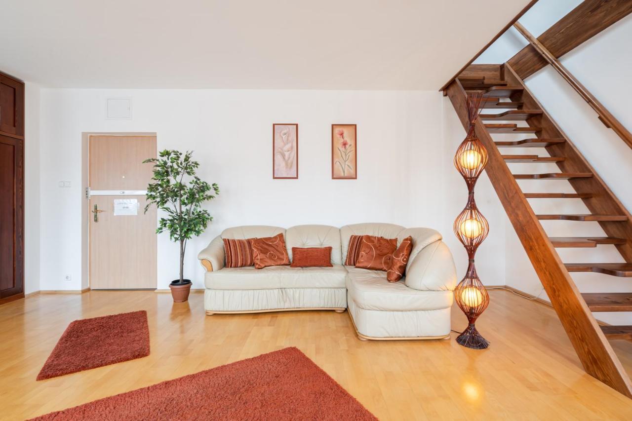 Apartamento Beautiful With Ac Budapeste