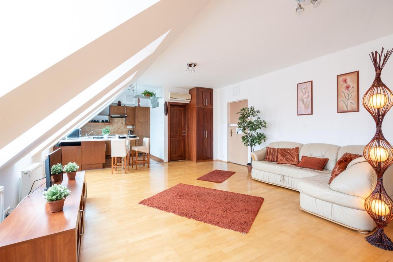 Beautiful With Ac Apartman *